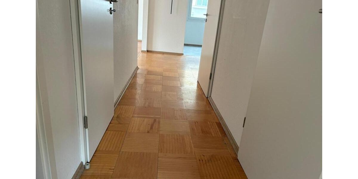 Erdgeschoßwohnung Sankt Ingbert - 3 Zimmer, 120 m&sup2;, 900&euro; | Angebot:25230913