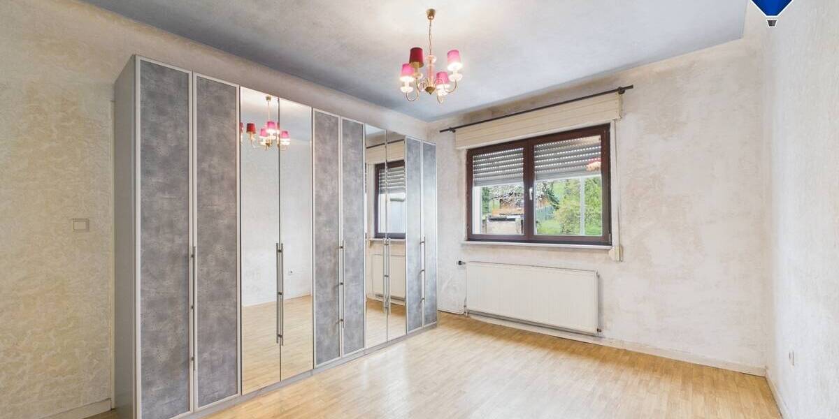 Reihenmittelhaus Dillingen / Diefflen Diefflen - 3 Zimmer, 132 m&sup2;, 145.000&euro; | Angebot:26092908