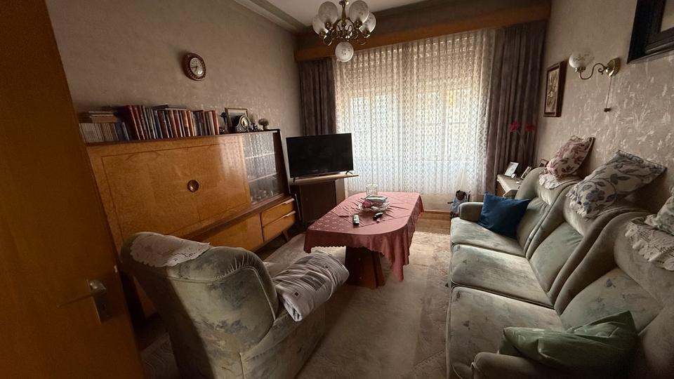 Einfamilienhaus Blieskastel - 6 Zimmer, 145 m&sup2;, 119.000&euro; | Angebot:26599572
