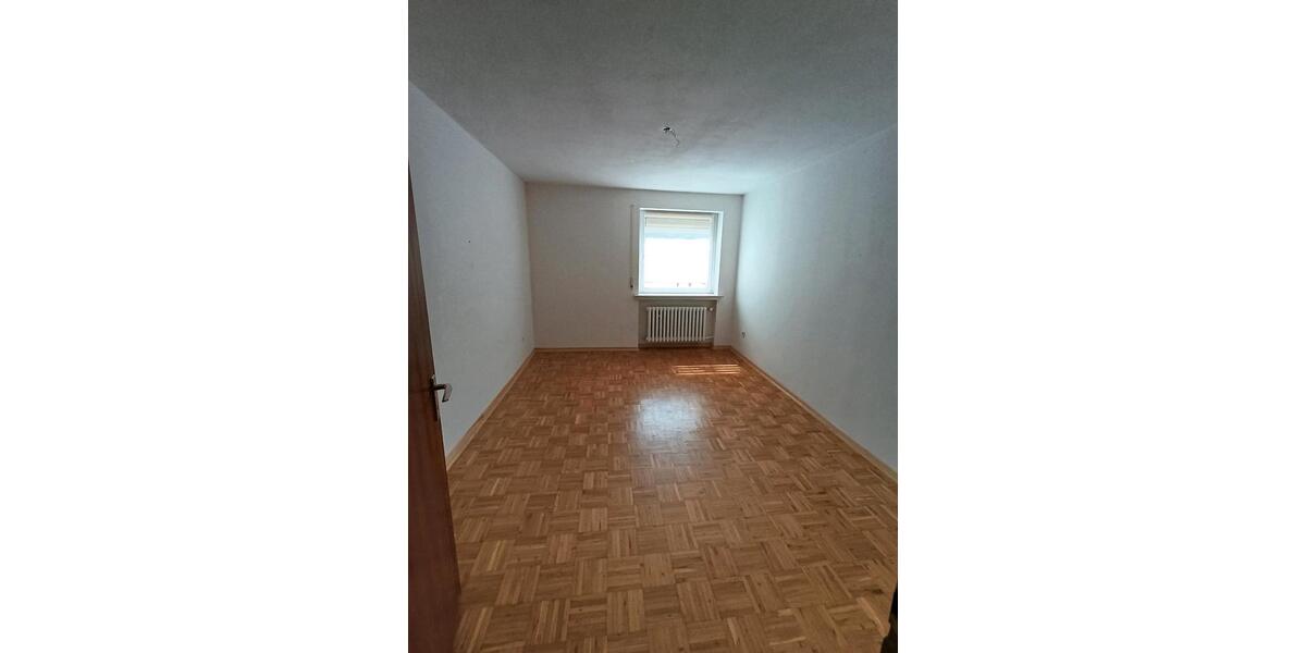 Erdgeschoßwohnung Überherrn - 4 Zimmer, 100 m&sup2;, 750&euro; | Angebot:25420798