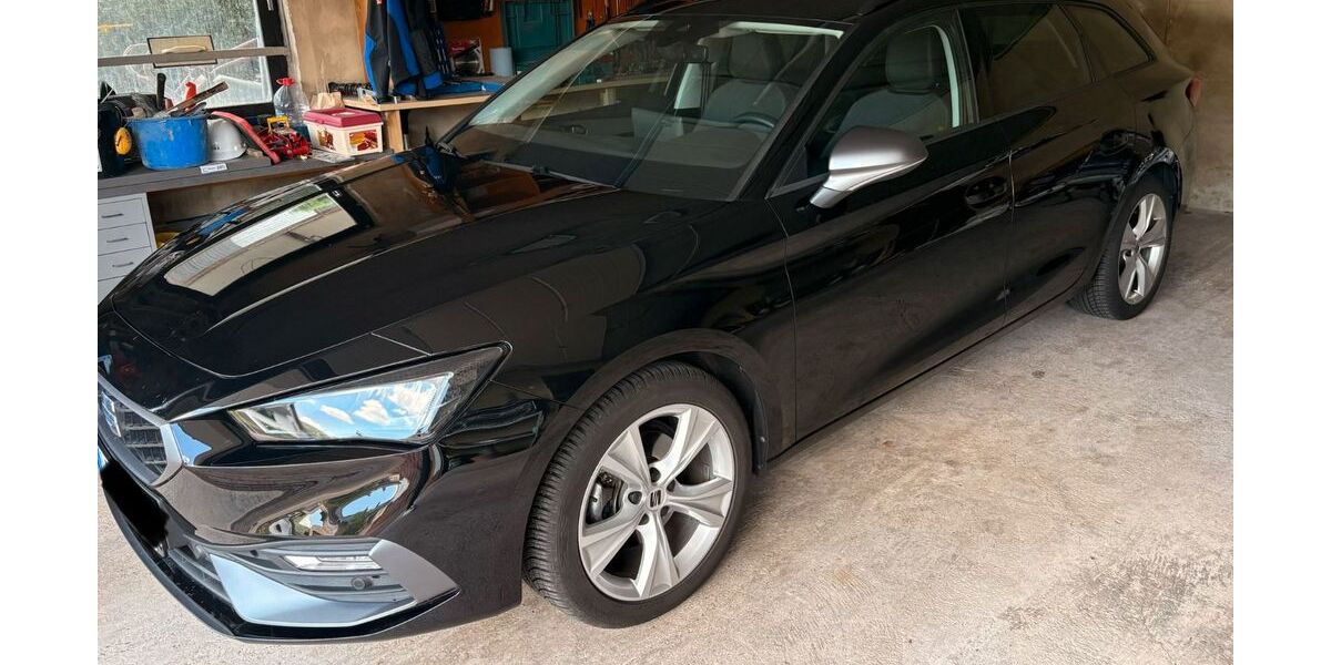 Seat Leon 8.800 km 30.000 &euro; Lebach 66822