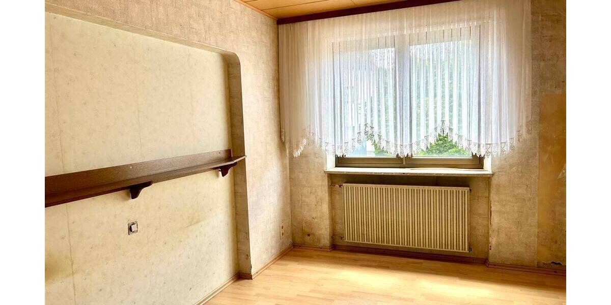 Mehrfamilienhaus, Wohnhaus Eppelborn Wiesbach - 7 Zimmer, 137 m&sup2;, 125.000&euro; | Angebot:25701150