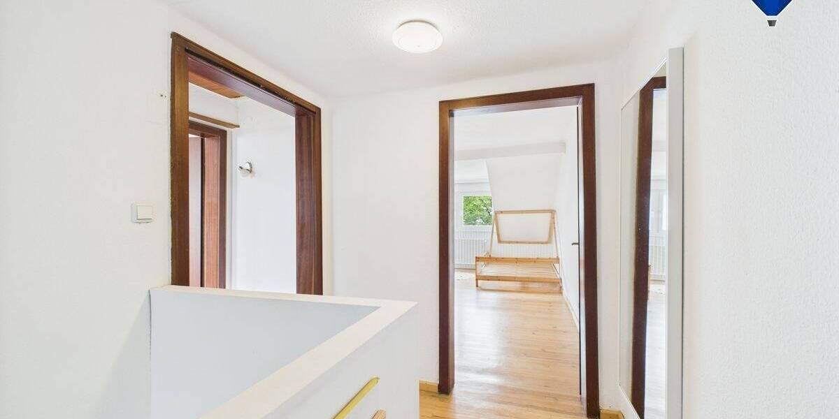 Reihenmittelhaus Dillingen - 7 Zimmer, 230 m&sup2;, 279.000&euro; | Angebot:25673957