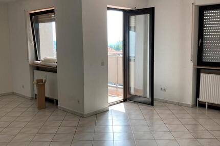 Wohnung Friedrichsthal - 3 Zimmer, 86 m&sup2;, 630&euro; | Angebot:25809695