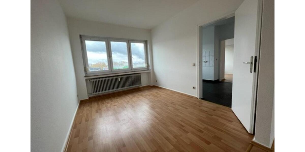 Etagenwohnung Saarlouis - 3 Zimmer, 105 m&sup2;, 750&euro; | Angebot:25131733