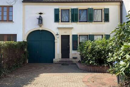 Haus Ensdorf - 7 Zimmer, 180 m&sup2;, 199.000&euro; | Angebot:25966677