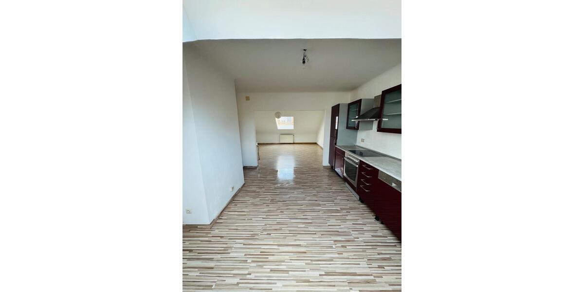 Dachgeschoßwohnung Wadgassen - 2 Zimmer, 70 m&sup2;, 700&euro; | Angebot:25653156