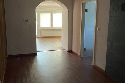 Wohnung Lebach - 4 Zimmer, 110 m&sup2;, 850&euro; | Angebot:26577062