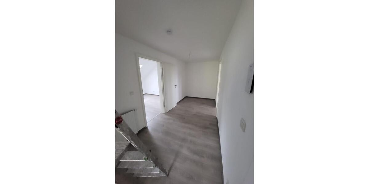 Dachgeschoßwohnung Saarbrücken St. Arnual - 5 Zimmer, 100 m&sup2;, 850&euro; | Angebot:25936034