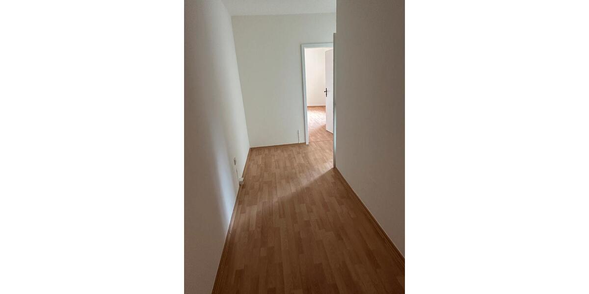 Etagenwohnung Saarbrücken - 3 Zimmer, 81 m&sup2;, 800&euro; | Angebot:26675829