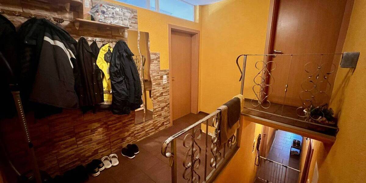 Reihenendhaus Rehlingen-Siersburg Rehlingen - 7 Zimmer, 140 m&sup2;, 179.000&euro; | Angebot:25685597