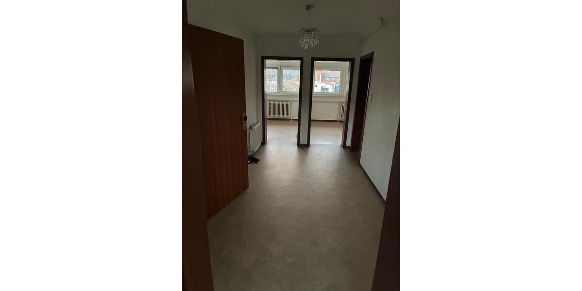 Etagenwohnung Saarbrücken Eschberg - 3 Zimmer, 85 m&sup2;, 750&euro; | Angebot:24308199