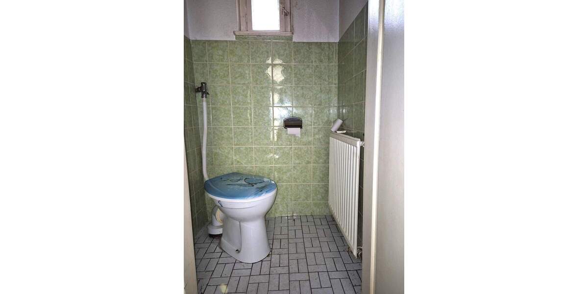 Mehrfamilienhaus, Wohnhaus Saarbrücken Dudweiler - 4 Zimmer, 95 m&sup2;, 99.000&euro; | Angebot:25743844