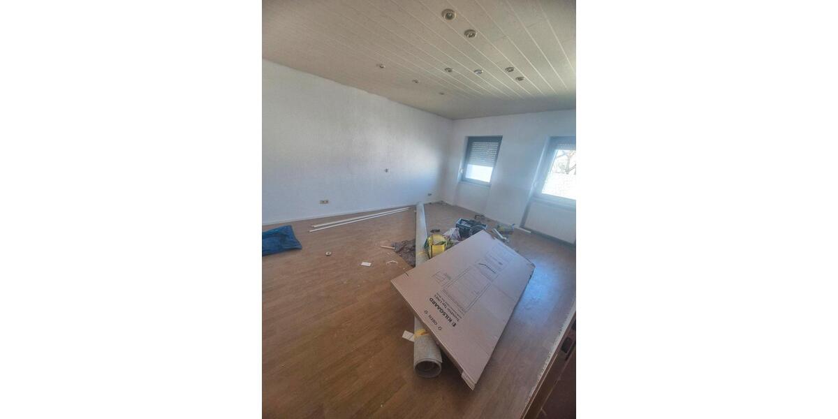 Etagenwohnung Völklingen - 3 Zimmer, 90 m&sup2;, 750&euro; | Angebot:25857856