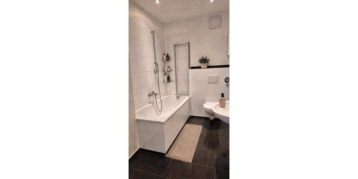 Etagenwohnung Saarbrücken - 4 Zimmer, 95 m&sup2;, 1.200&euro; | Angebot:26610376
