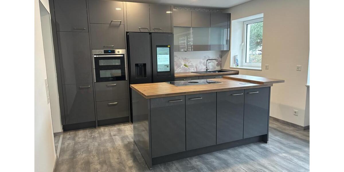 Etagenwohnung Saarbrücken Malstatt - 3 Zimmer, 95 m&sup2;, 1.000&euro; | Angebot:25933882