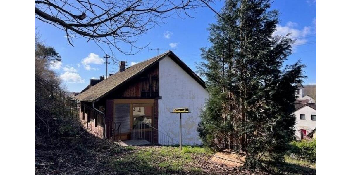 Einfamilienhaus Saarbrücken Bübingen - 5 Zimmer, 120 m&sup2;, 135.000&euro; | Angebot:25751581