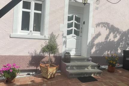 Haus Schmelz - 8 Zimmer, 180 m&sup2;, 329.000&euro; | Angebot:25992838