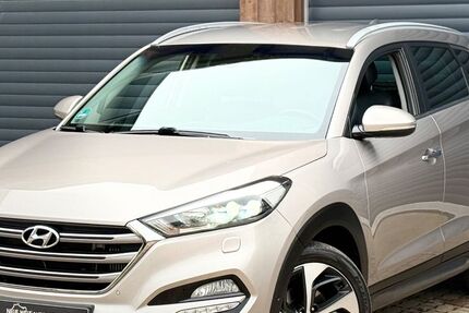 Hyundai TUCSON 235.000 km 11.999 &euro; Saarlouis-Lisdorf 66740