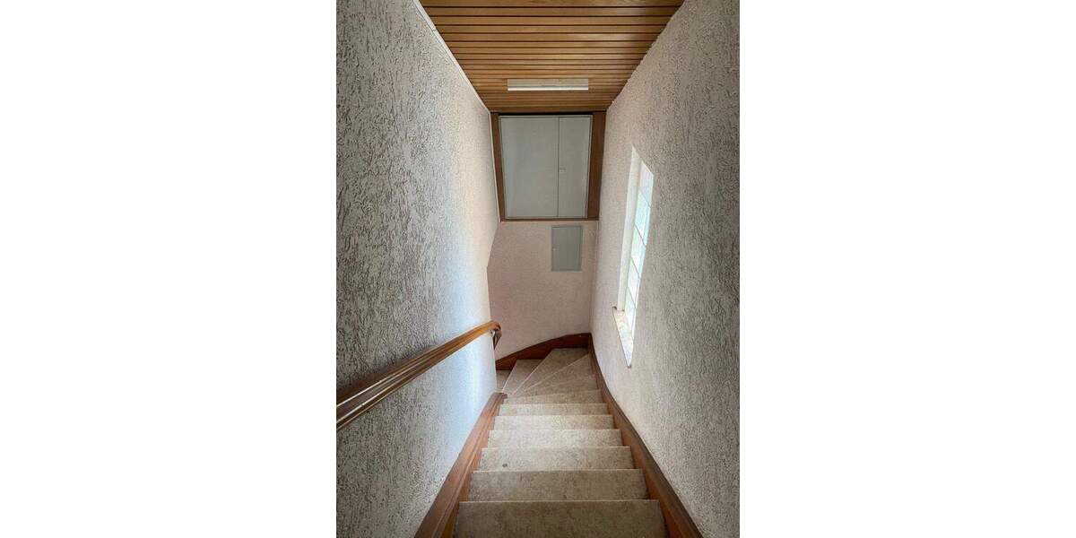 Mehrfamilienhaus, Wohnhaus Völklingen Fürstenhausen - 7 Zimmer, 150 m&sup2;, 215.000&euro; | Angebot:25771911