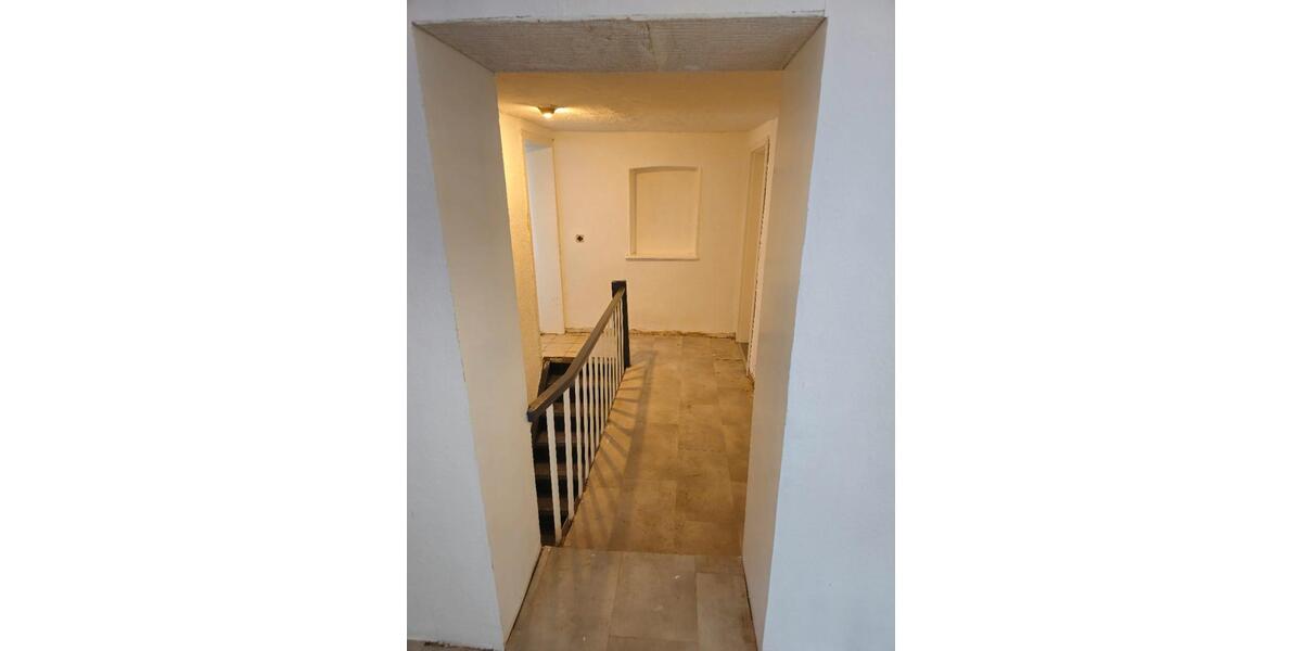 Einfamilienhaus Lebach - 7 Zimmer, 218 m&sup2;, 175.000&euro; | Angebot:26721236