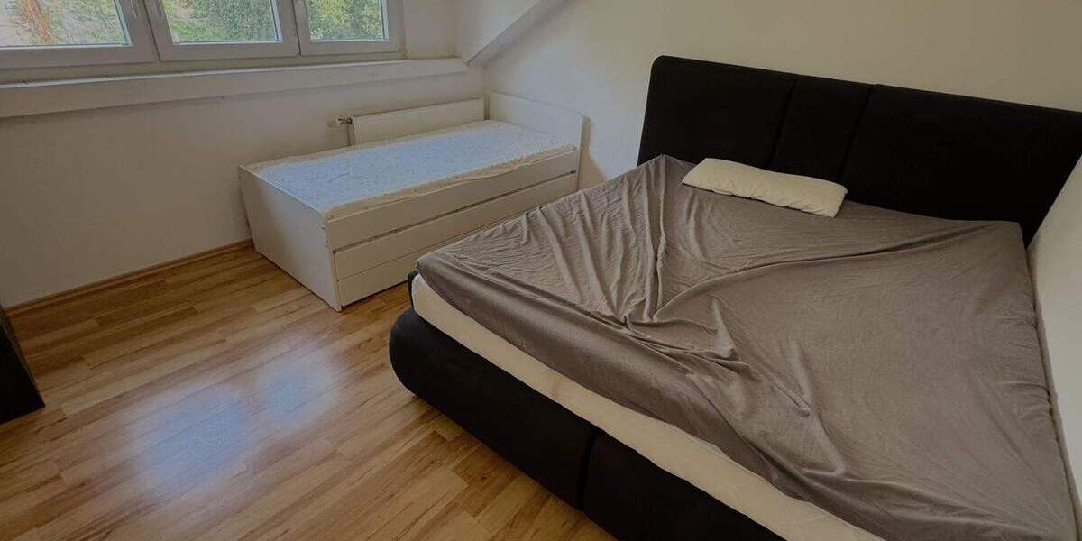 Etagenwohnung Neunkirchen/Saar Innenstadt - 3 Zimmer, 95 m&sup2;, 149.000&euro; | Angebot:25737024