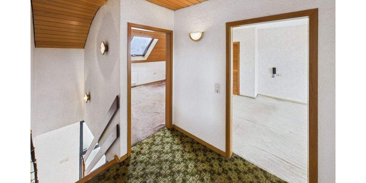 Einfamilienhaus Saarlouis Fraulautern - 7 Zimmer, 158 m&sup2;, 229.000&euro; | Angebot:25799581