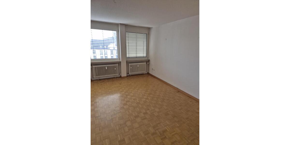 Dachgeschoßwohnung Püttlingen - 4 Zimmer, 107 m&sup2;, 650&euro; | Angebot:25959713