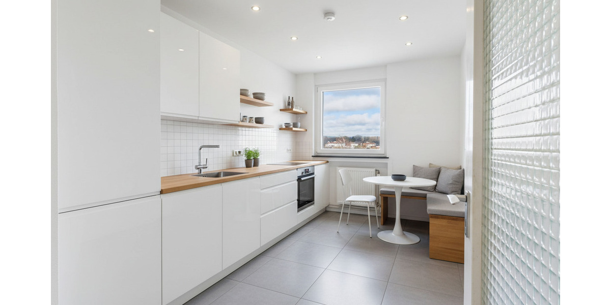 Helle 4ZKB Wohnung in Dudweiler mit Südwest-Loggia, Garage und Weitblick - bezugsbereit - Etagenwohnung Saarbrücken Dudweiler | Angebot:25289682