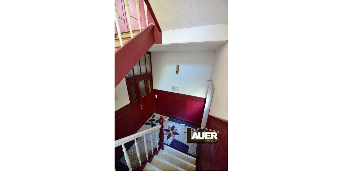 Mehrfamilienhaus, Wohnhaus Völklingen Stadtmitte - 9 Zimmer, 220 m&sup2;, 295.000&euro; | Angebot:25666078