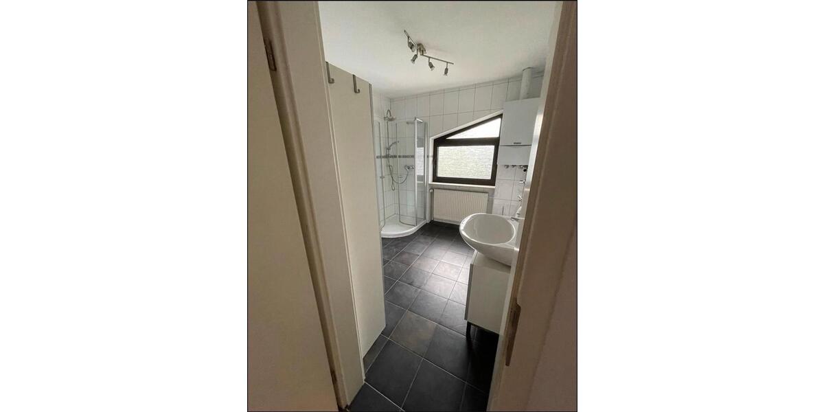 Dachgeschoßwohnung Heusweiler - 2 Zimmer, 110 m&sup2;, 210.000&euro; | Angebot:25432316