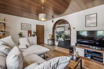 Haus Homburg - 6 Zimmer, 180 m&sup2;, 450.000&euro; | Angebot:23884088