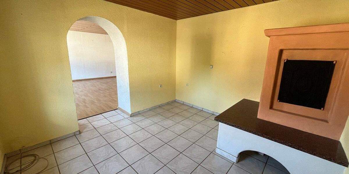 Mehrfamilienhaus, Wohnhaus Spiesen-Elversberg Elversberg - 7 Zimmer, 150 m&sup2;, 140.000&euro; | Angebot:25769640