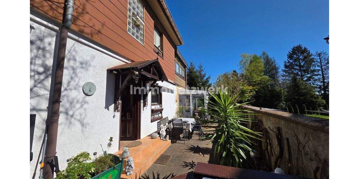 Mehrfamilienhaus, Wohnhaus Neunkirchen/Saar Innenstadt - 8 Zimmer, 205 m&sup2;, 298.000&euro; | Angebot:25824316