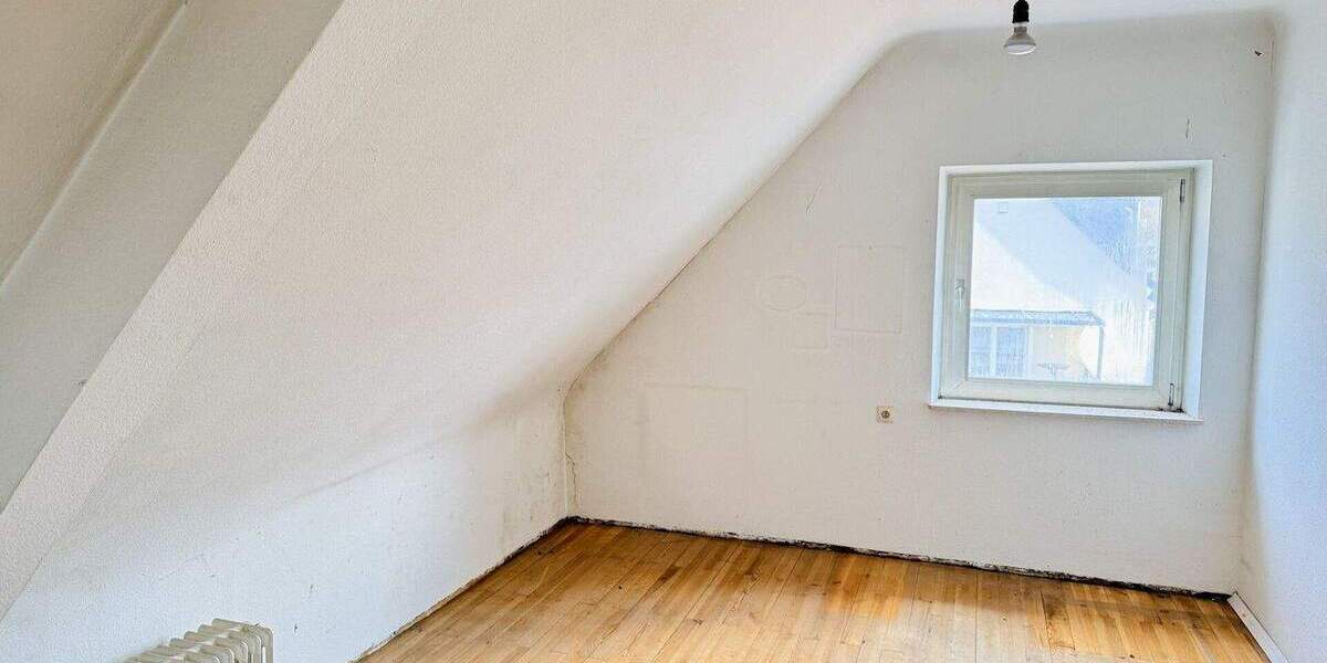 Doppelhaushälfte Saarlouis - 8 Zimmer, 125 m&sup2;, 329.000&euro; | Angebot:25728475