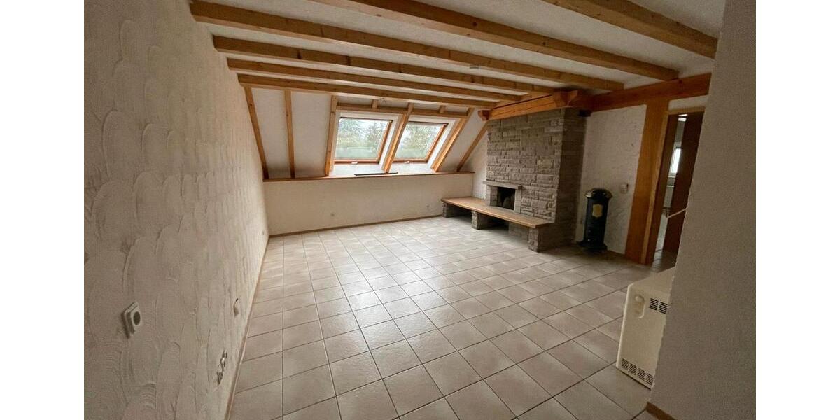 Dachgeschoßwohnung Blieskastel - 4.5 Zimmer, 120 m&sup2;, 800&euro; | Angebot:26665692