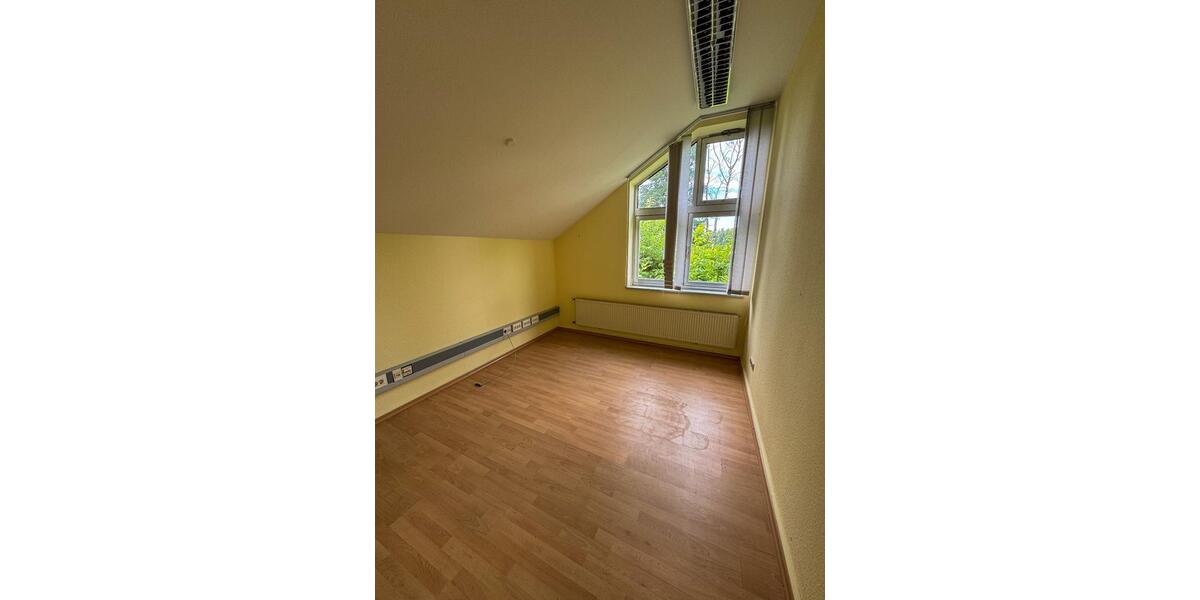 Gewerbeobjekt Schwalbach - 1.600&euro; | Angebot:21734962