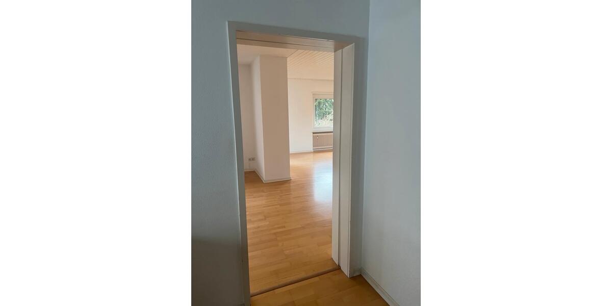 Etagenwohnung Illingen - 5 Zimmer, 135 m&sup2;, 1.495&euro; | Angebot:25329305