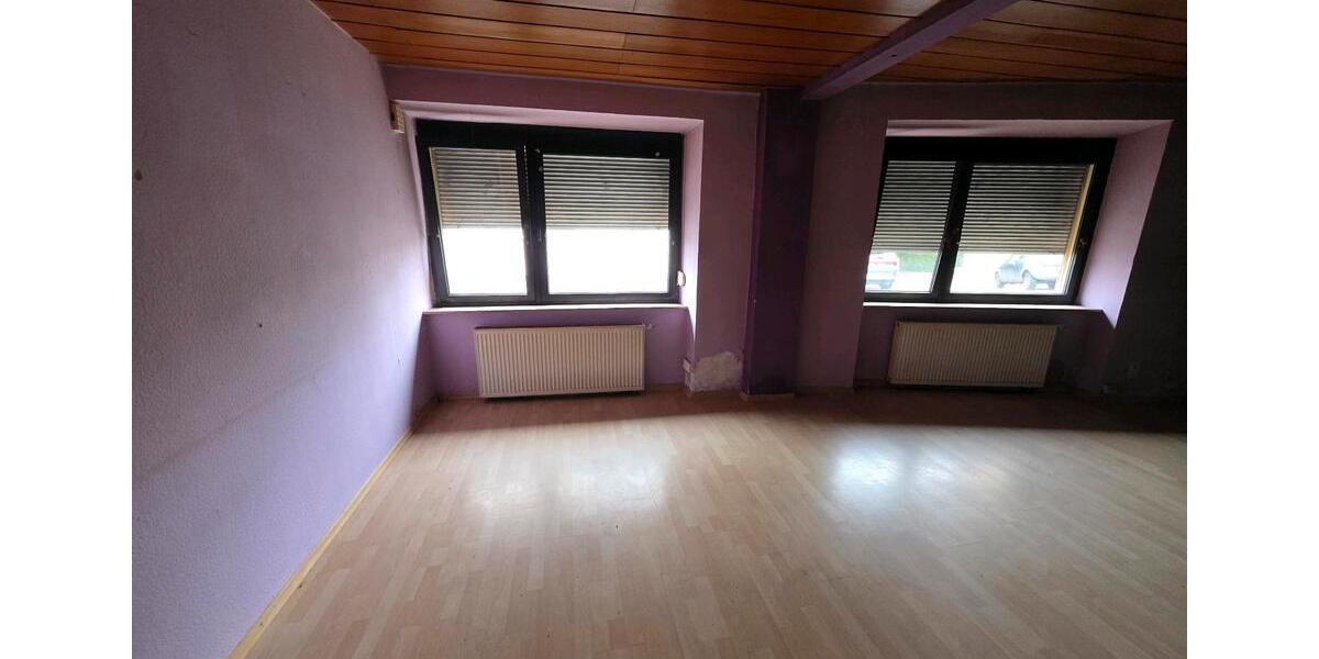 Etagenwohnung Bexbach - 2 Zimmer, 91 m&sup2;, 700&euro; | Angebot:26597293