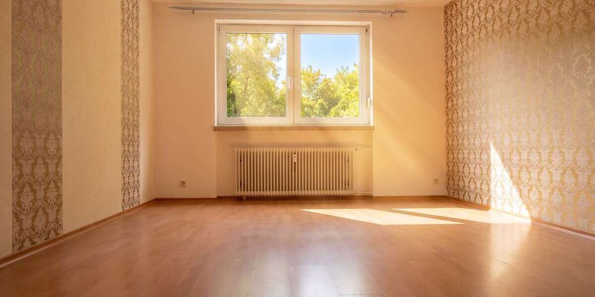 Etagenwohnung Saarbrücken Scheidt - 4 Zimmer, 126 m&sup2;, 169.000&euro; | Angebot:27043142