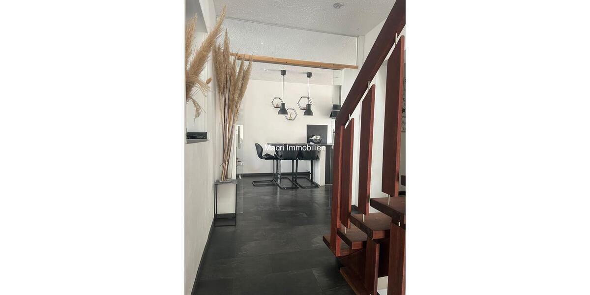 Einfamilienhaus Völklingen - 4.5 Zimmer, 120 m&sup2;, 260.000&euro; | Angebot:25159340