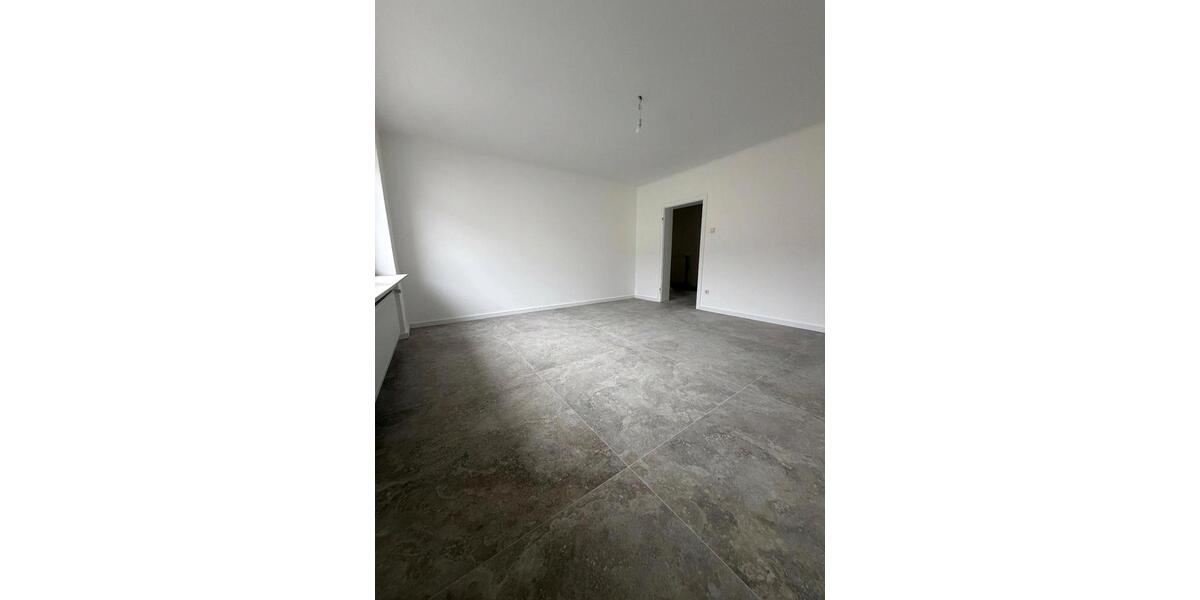 Etagenwohnung Neunkirchen - 4 Zimmer, 137 m&sup2;, 1.150&euro; | Angebot:25445281