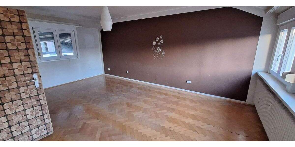Etagenwohnung Zweibrücken - 4 Zimmer, 100 m&sup2;, 135.000&euro; | Angebot:25736625
