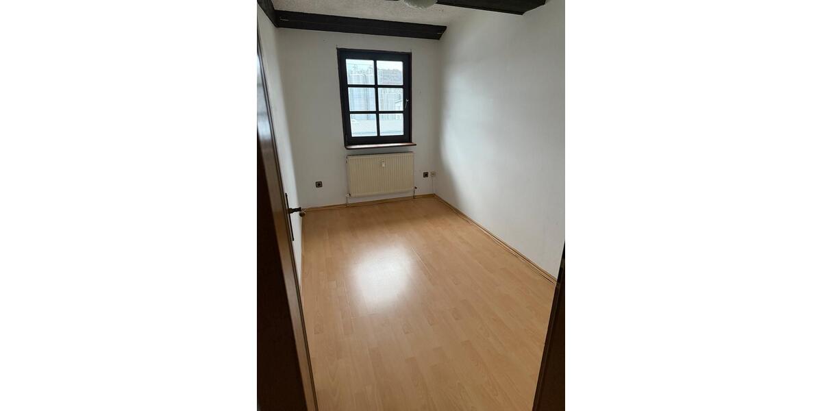 Dachgeschoßwohnung Homburg - 2 Zimmer, 69 m&sup2;, 885&euro; | Angebot:23719841