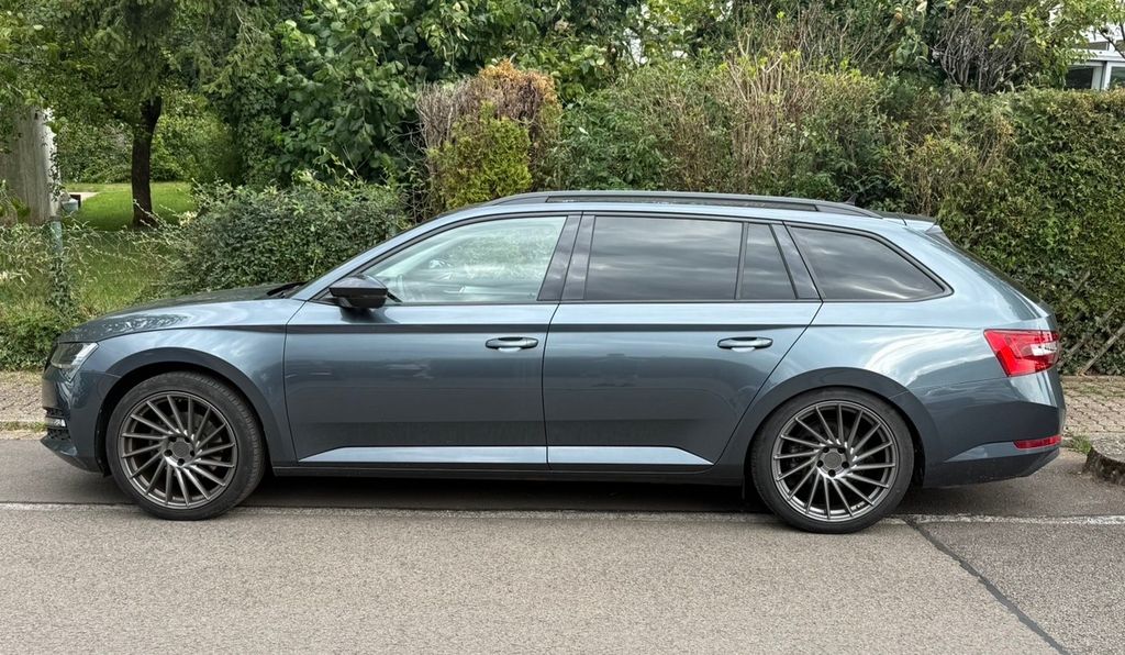 Skoda Superb 49.000 km 24.000 &euro; Riegelsberg 66292