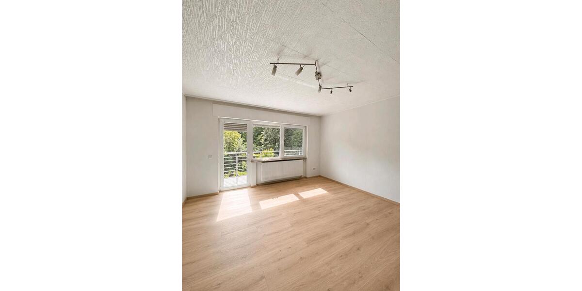Erdgeschoßwohnung Sankt Ingbert - 4.5 Zimmer, 158 m&sup2;, 1.250&euro; | Angebot:26635852