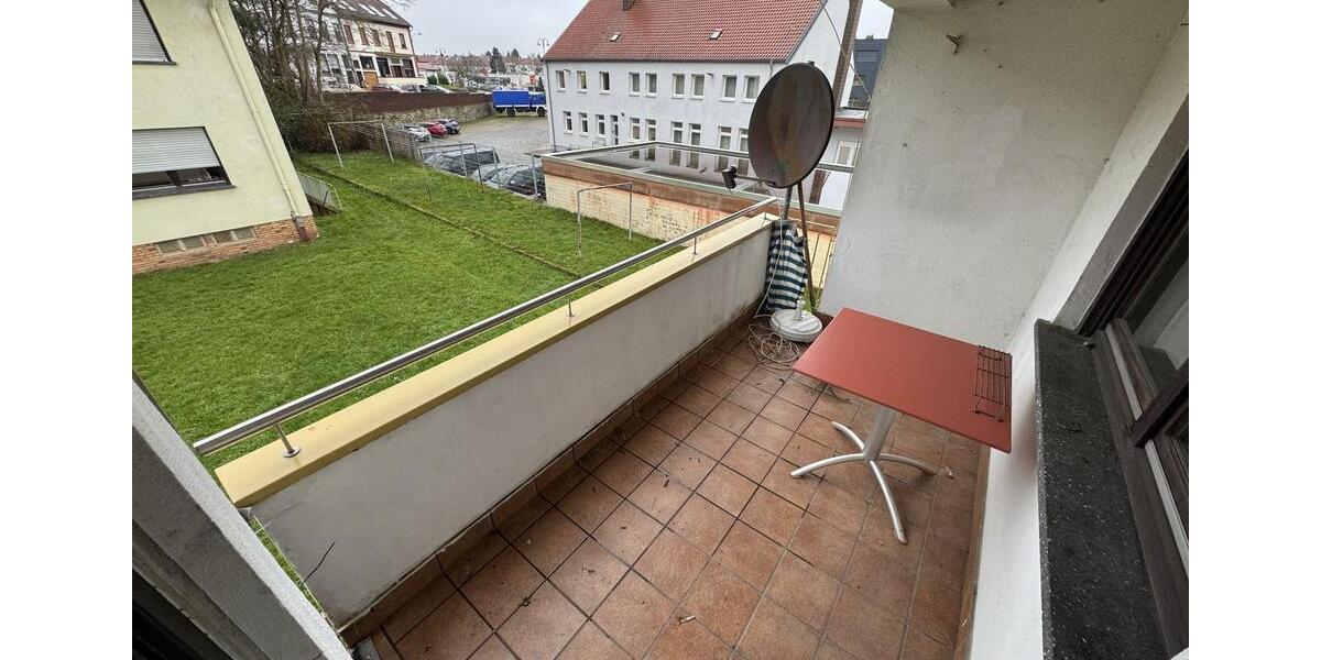 Etagenwohnung Saarbrücken Neue Bremm - 3 Zimmer, 72 m&sup2;, 725&euro; | Angebot:23408610