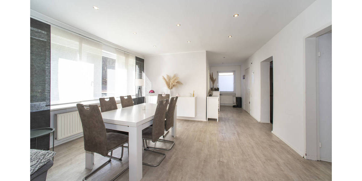 Mehrfamilienhaus, Wohnhaus Saarbrücken / Brebach-Fechingen Brebach-Fechingen - 9 Zimmer, 250 m&sup2;, 415.000&euro; | Angebot:25957973