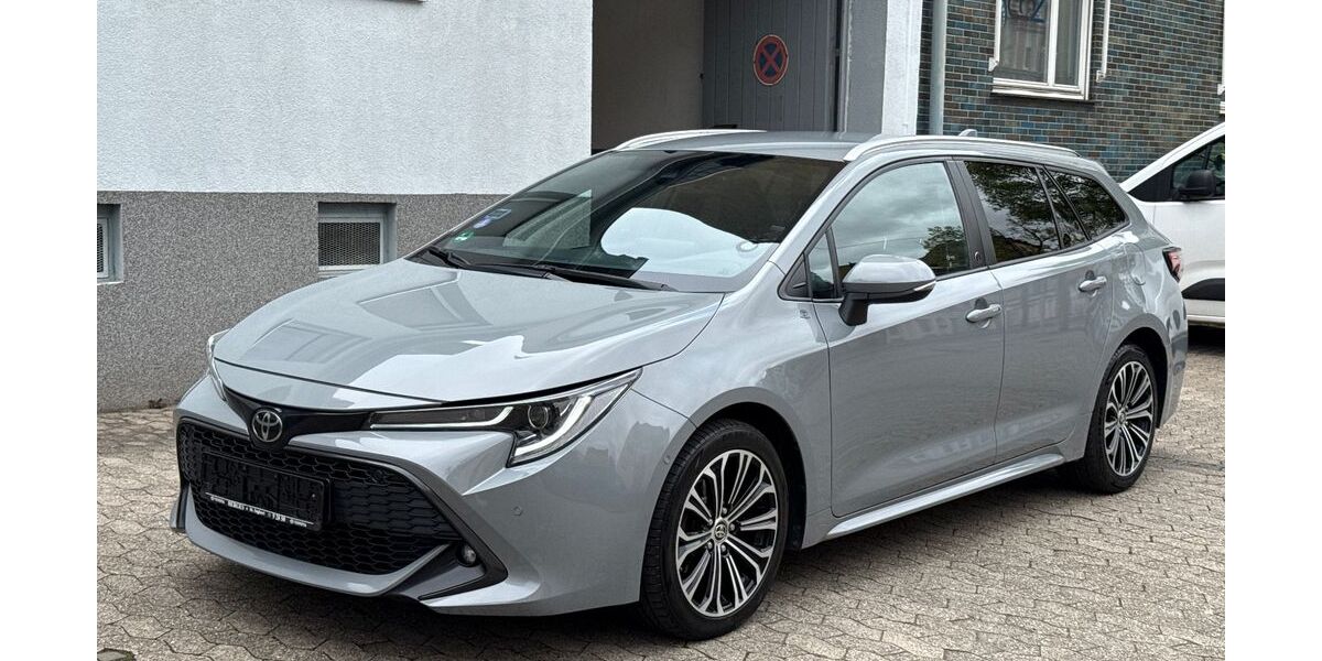 Toyota Corolla 131.100 km 15.900 &euro; Saarbrücken - Burbach 66115