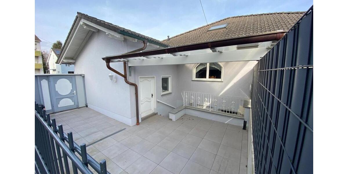 Etagenwohnung Saarbrücken West - 2 Zimmer, 80 m&sup2;, 700&euro; | Angebot:24430845